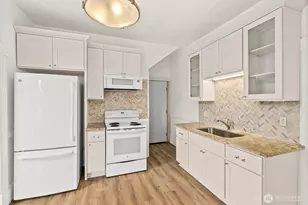 409 S 30th St, Tacoma, WA 98402 - Photo 24