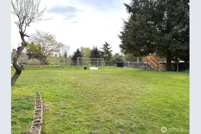 10028 30th Avenue SW, Seattle, WA 98146 - Photo 6