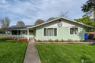 128 Robbins St, Woodland, WA 98674 - Photo 2