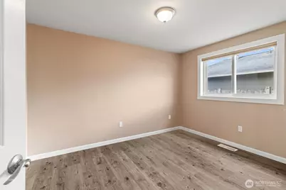 914 S 28th Street, Mount Vernon, WA 98274 - Photo 28