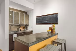 1401 5th Ave W, Seattle, WA 98119 - Photo 8