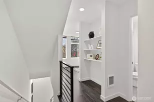 945 NW 56th St, Seattle, WA 98107 - Photo 12