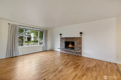 16610 SE 24th Street, Bellevue, WA 98008 - Photo 10