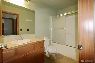 1002 108th St Ct E, Tacoma, WA 98445 - Photo 10