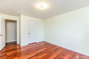 1800 Taylor Ave N, Seattle, WA 98109 - Photo 14