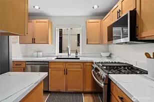 1548 NW 58th St, Seattle, WA 98107 - Photo 10