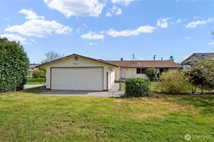 1462 SE Camano Dr, Camano Island, WA 98282 - Photo 34