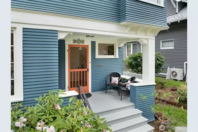 2523 32nd Avenue S, Seattle, WA 98144 - Photo 2