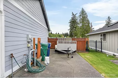 2215 37th Court, Anacortes, WA 98221 - Photo 34