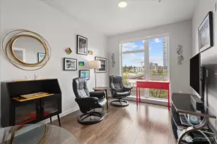 1085 103rd Ave NE, Bellevue, WA 98004 - Photo 10