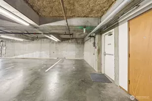 666 W Olympic Pl, Seattle, WA 98119 - Photo 30