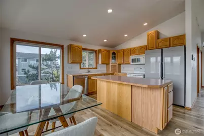 171 Marine View Drive SE, Ocean Shores, WA 98569 - Photo 10