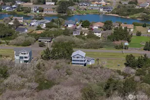 171 Marine View Dr SE, Ocean Shores, WA 98569 - Photo 34