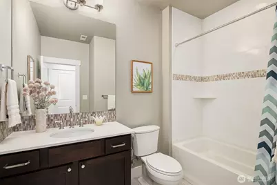 2005 105th Avenue NE, Bellevue, WA 98004 - Photo 22