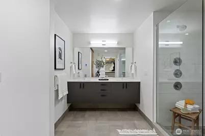 2314 Thorndyke Avenue W #E, Seattle, WA 98199 - Photo 16