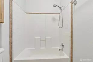 521 Military Rd E, Tacoma, WA 98445 - Photo 30