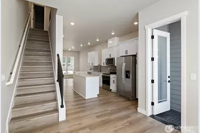 6611 S 128th Street, Seattle, WA 98178 - Photo 12