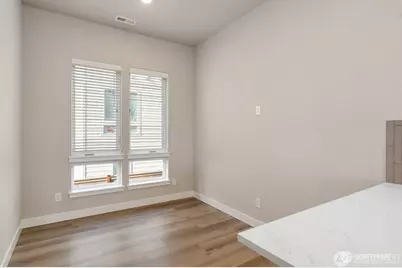 6611 S 128th Street, Seattle, WA 98178 - Photo 2
