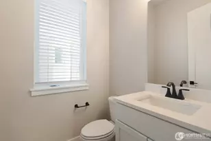 6611 S 128th St, Seattle, WA 98178 - Photo 4