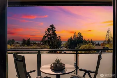 11230 NE 68th Street #C, Kirkland, WA 98033 - Photo 1