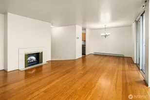 4540 8th Ave NE, Seattle, WA 98105 - Photo 6