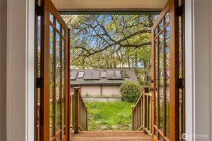 1018 NE 62nd St, Seattle, WA 98115 - Photo 30