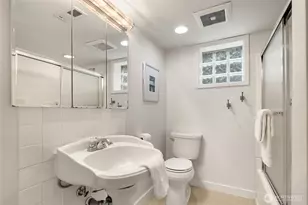 1018 NE 62nd St, Seattle, WA 98115 - Photo 28