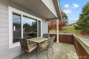 402 NW 12th Loop, Oak Harbor, WA 98277 - Photo 18