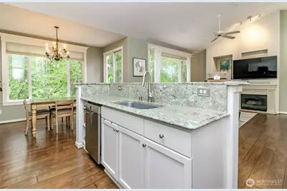 4127 248th Court SE, Sammamish, WA 98029 - Photo 6