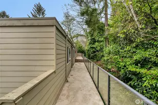 2949 76th Ave SE, Mercer Island, WA 98040 - Photo 16