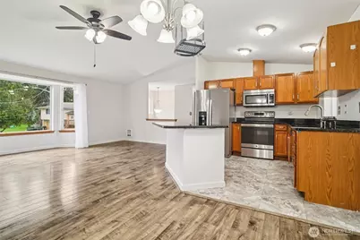 20414 Larita Drive E, Bonney Lake, WA 98391 - Photo 8