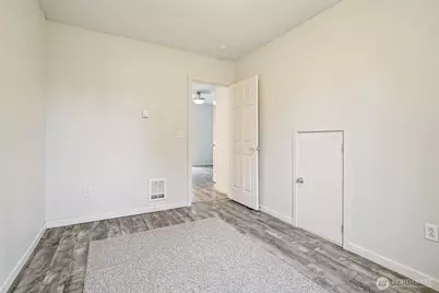 20414 Larita Drive E, Bonney Lake, WA 98391 - Photo 22