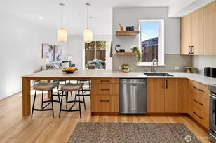 2851 NW 70th St, Seattle, WA 98117 - Photo 2