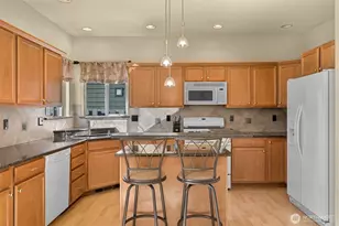 2624 Glenmore St, Ferndale, WA 98248 - Photo 6