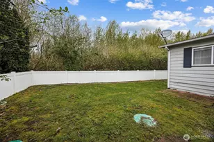 2828 34th Ave Ct E, Tacoma, WA 98443 - Photo 24