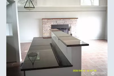 562 Pebble Beach Drive, Oak Harbor, WA 98239 - Photo 14