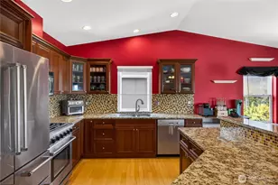 3512 W 2nd St, Anacortes, WA 98221 - Photo 10