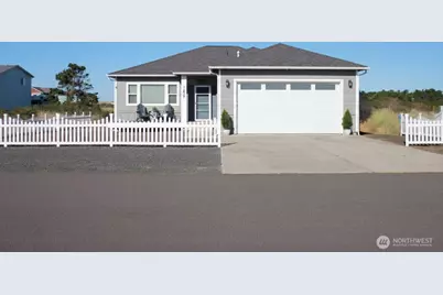 1439 Diamond Head Avenue SW, Ocean Shores, WA 98569 - Photo 2