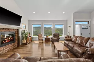 2741 SE Falcon View Dr, East Wenatchee, WA 98802 - Photo 8
