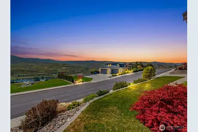 2741 SE Falcon View Drive, East Wenatchee, WA 98802 - Photo 4