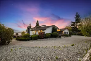 18174 Brittany Dr SW, Normandy Park, WA 98166 - Photo 2
