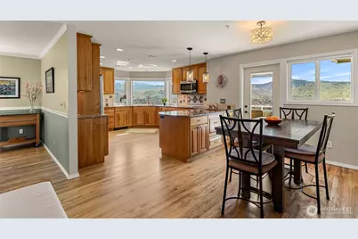 591 Daniels Drive NE, East Wenatchee, WA 98802 - Photo 10