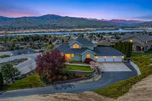 591 Daniels Dr NE, East Wenatchee, WA 98802 - Photo 2