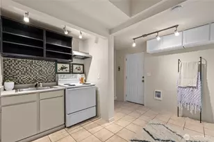 11253 35th Ave SW, Seattle, WA 98146 - Photo 18