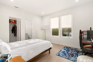 9215 NE 32nd St, Clyde Hill, WA 98004 - Photo 32