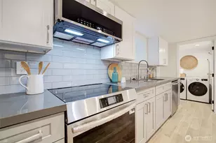 7008 Linden Ave N, Seattle, WA 98103 - Photo 26