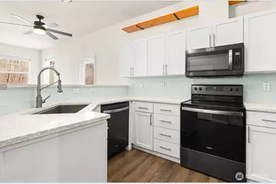 17426 Bothell Way NE #A302, Bothell, WA 98011 - Photo 8