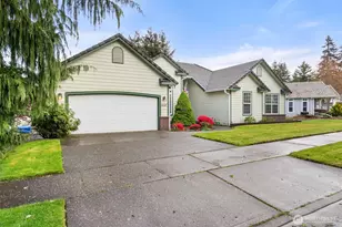 4129 Campus Green Loop NE, Lacey, WA 98516 - Photo 2