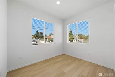 9811 31st Avenue SE #B3, Everett, WA 98208 - Photo 8