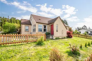 2916 Columbia Heights Rd, Longview, WA 98632 - Photo 2